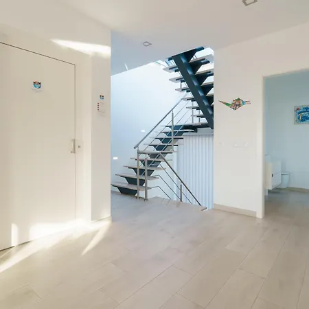 Villa Eden Villa, With Jacuzzi And Ocean View *