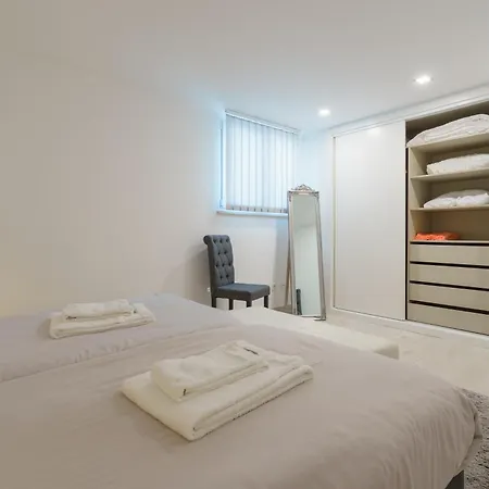 Eden Villa, With Jacuzzi And Ocean View Villa