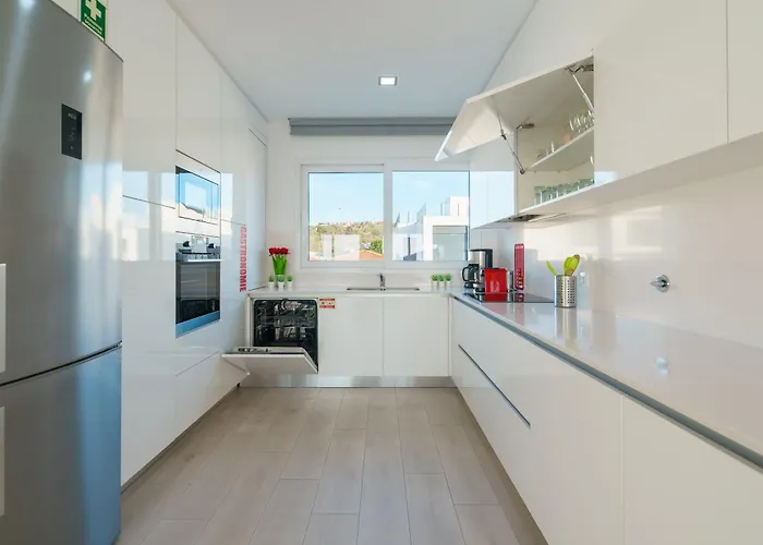 Eden Villa, With Jacuzzi&ocean View Ribamar (Lourinha)