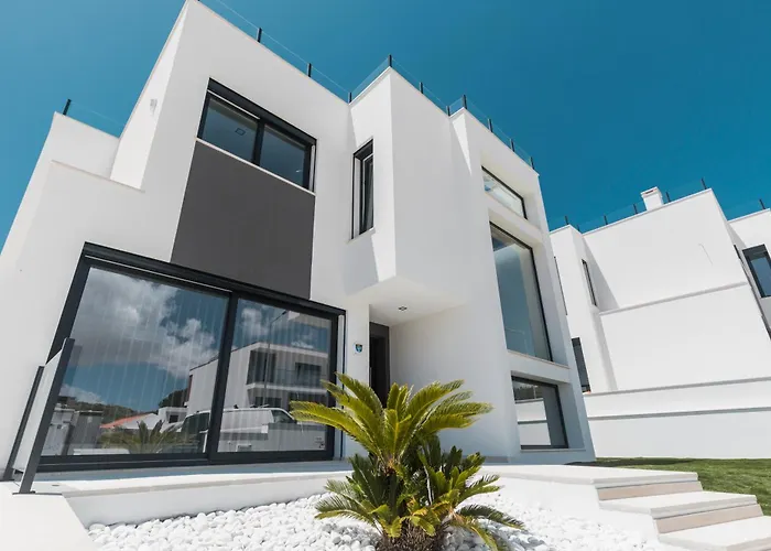 Villa Eden Villa, With Jacuzzi&ocean View