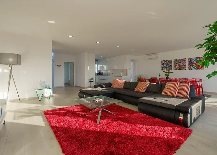 Villa Eden Villa, With Jacuzzi&ocean View Ribamar (Lourinha)