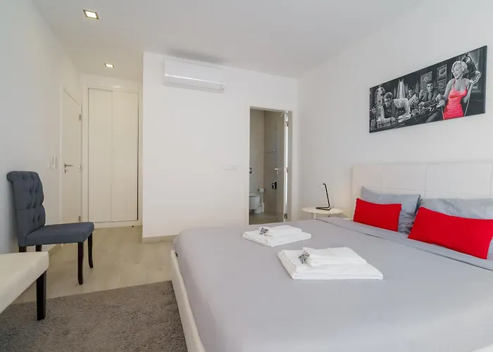 Eden Villa, With Jacuzzi&ocean View