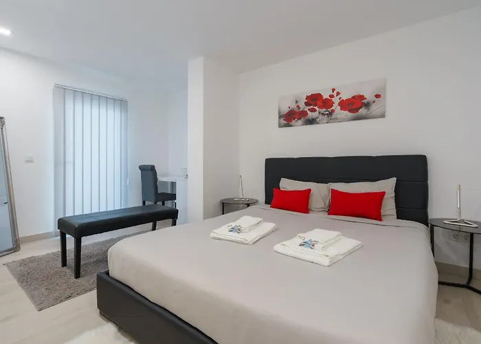 Eden Villa, With Jacuzzi&ocean View Villa *